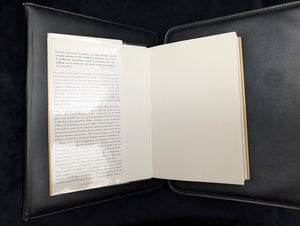 Case Closed: Lee Harvey Oswald and the Assassination of JFK by Gerald Posner (Signed First Edition, Second Printing), 1993 🇺🇸🔫🕵️♂️