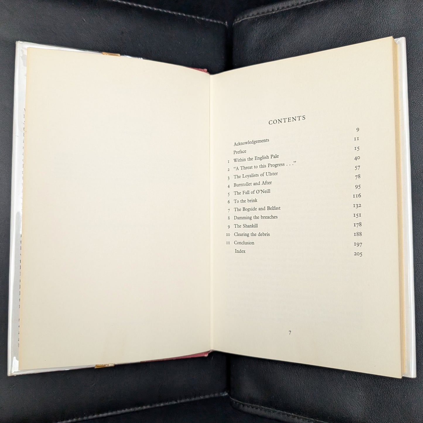 Barricades in Belfast by Max Hastings (RARE First American Edition), 1970 ๐๐ฌ๐งโ๏ธ