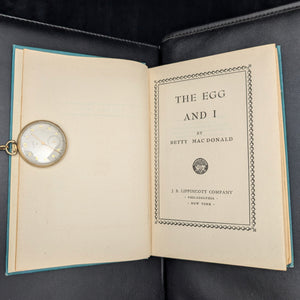 The Egg and I by Betty MacDonald (Fifth Impression), 1945. 🐔🏡😂