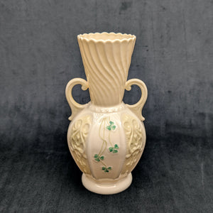 Vintage Belleek Porcelain Shamrock Vase – Ribbed Neck, Two-Handled, Green Mark (Ireland), c. 1970 ☘️🇮🇪🏺
