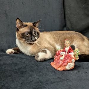 Antique Royal Doulton "Lydia" Figurine (HN 1908), Leslie Harradine Design, c. 1939 📚🌹🇬🇧