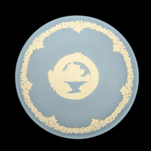 Wedgwood Jasperware Plate – "Lighthouse Arch" Motif, Signed Master Potter Inscription (England), c. 2004 ⚓️💎🇬🇧