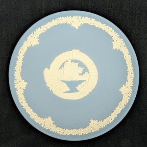 Wedgwood Jasperware Plate – "Lighthouse Arch" Motif, Signed Master Potter Inscription (England), c. 2004 ⚓️💎🇬🇧