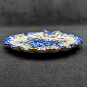 Antique Blue & White Shell Dish – Gzhel Style Floral Motif with Gilt Butterfly (Russia/European Export), c. 1980 🦋💙✨