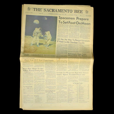 Historical Newspaper Set by The Sacramento Bee (NASA, Apollo 11, Moon Landing), 1969 🚀🌕👨‍🚀