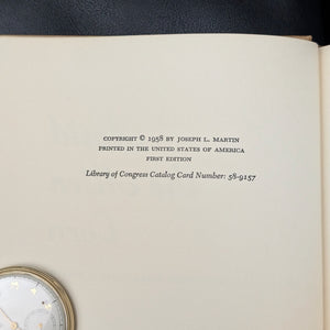 Amid the Alien Corn: An Intrepid Englishman in the Heart of America, by Hugh Willoughby (First Edition), 1958 📜🌽🇺🇸