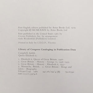 Queen Elizabeth II A Biography, by Judith Campbell, (First American Edition, Illustrated), 1980 👑🇬🇧📜