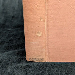 Revolt in the Desert by T. E. Lawrence (First American Edition), 1927 📜⚔️🐪