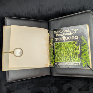 The Connoisseur's Handbook of Marijuana by William Daniel Drake Jr. (Rare Hardcover Edition), 1971 📜🍃✌️