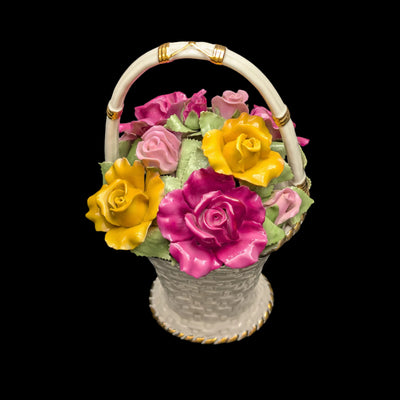 Royal Albert Musical Basket by Royal Albert (Old Country Roses, Music Box), 1962 🎶🌹🇬🇧