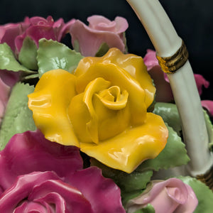 Royal Albert Musical Flower Basket – Old Country Roses (RARE 1962 Launch Year), "Fur Elise" 🎶🌹🇬🇧