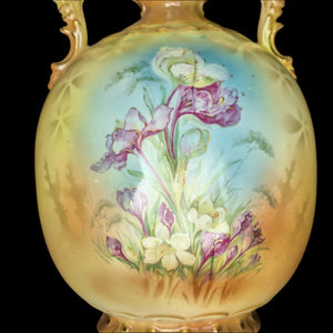 Antique Austrian Porcelain Vase – Hand-Painted Iris, Art Nouveau Sculptural Handles (Austria), c. 1910 🇦🇹🏺🎨