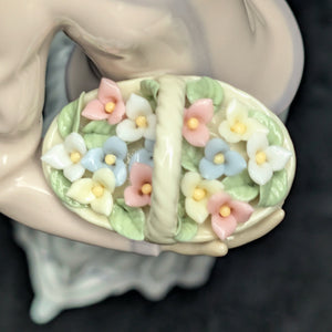 Lladro "Innocence in Bloom" Figurine (HN 7644), 1996 Collectors Society, José Puche Design 💖💐🇪🇸