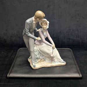 NAO by Lladro "Romantic Rendezvous" Figurine (DAISA 1984), Intact Parasol, Spain 💑🇪🇸💖