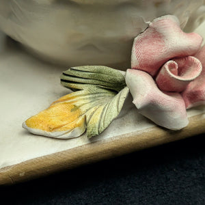 复古卡波迪蒙特风格瓷器咖啡研磨机雕像（意大利）