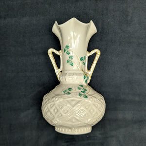 Vintage Belleek Porcelain "Claddagh" Shamrock Vase – Hand-Painted, Green Mark (Ireland), c. 1970 ☘️🇮🇪🏺