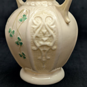 Vintage Belleek Porcelain Shamrock Vase – Ribbed Neck, Two-Handled, Green Mark (Ireland), c. 1970 ☘️🇮🇪🏺