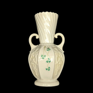 Vintage Belleek Porcelain Shamrock Vase – Ribbed Neck, Two-Handled, Green Mark (Ireland), c. 1970 ☘️🇮🇪🏺