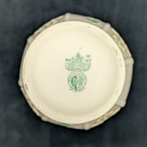 Vintage Belleek Porcelain Shamrock Vase – Ribbed Neck, Two-Handled, Green Mark (Ireland), c. 1970 ☘️🇮🇪🏺