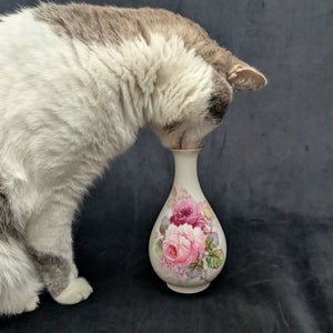 Vintage Noritake Hand-Painted Rose Vase – Bone China with Gold Trim (Japan), c. 1955 🌸🏺🇯🇵