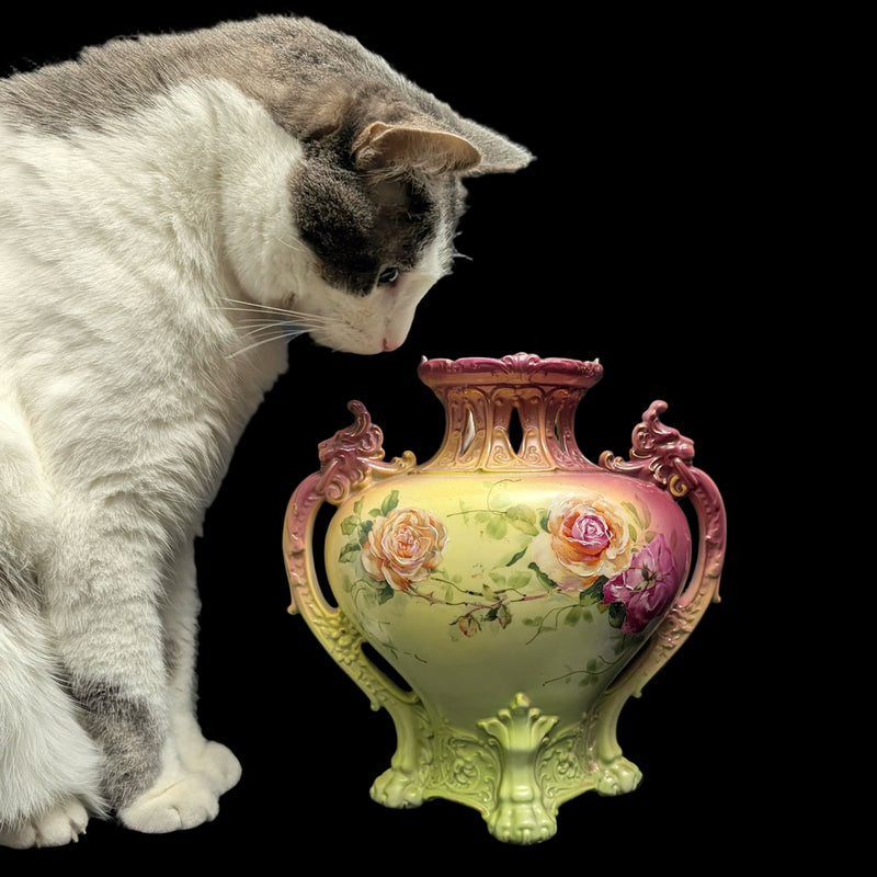 Antique Royal Bayreuth Porcelain Vase – Hand-Painted Roses, Art Nouveau Design (Bavaria), c. 1910 🏺👑🇩🇪