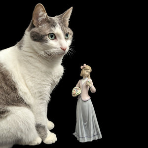 Lladro "Innocence in Bloom" Figurine (HN 7644), 1996 Collectors Society, José Puche Design 💖💐🇪🇸