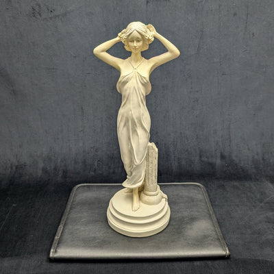 White Poly Resin Statue of a Woman by Unknown Maker (Neoclassical Style), Circa Late 20th Century 🏛️⚪✨
