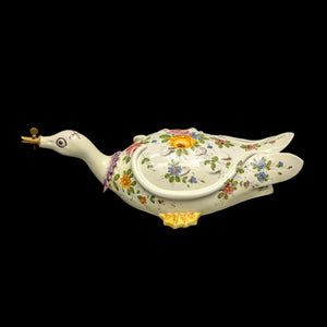 Vintage Italian Hand-Painted Swan Wall Fountain/Planter – Two-Piece Floral Ceramic Set (ITALY), c. 1960 🦢🇮🇹🌸