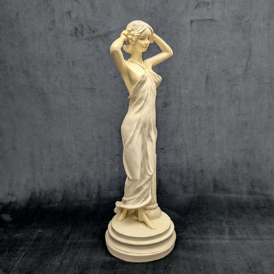 White Poly Resin Statue of a Woman by Unknown Maker (Neoclassical Style), Circa Late 20th Century 🏛️⚪✨