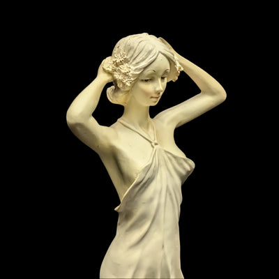 White Poly Resin Statue of a Woman by Unknown Maker (Neoclassical Style), Circa Late 20th Century 🏛️⚪✨