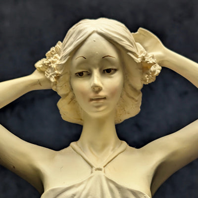 White Poly Resin Statue of a Woman by Unknown Maker (Neoclassical Style), Circa Late 20th Century 🏛️⚪✨