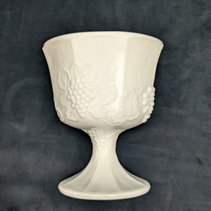 Vintage Milk Glass Pedestal Compote – Grapevine Relief Pattern, American Pressed Glass (c. 1960) 🍇🥛🏡
