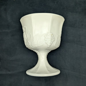 Vintage Milk Glass Pedestal Compote – Grapevine Relief Pattern, American Pressed Glass (c. 1960) 🍇🥛🏡