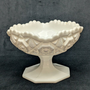 Vintage Bonbonschale aus Milchglas (Hersteller unbekannt)