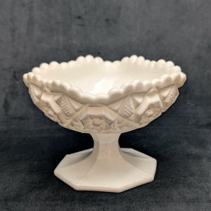 Vintage Bonbonschale aus Milchglas (Hersteller unbekannt)