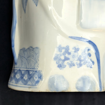 Vintage Blue & White Porcelain Elephant Stool (Chinoiserie Style) – Hand-Painted Accent Table, c. 1960 🐘💙⚜️