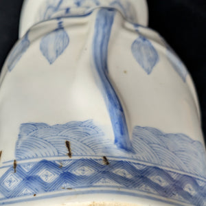 Vintage Blue & White Porcelain Elephant Stool (Chinoiserie Style) – Hand-Painted Accent Table, c. 1960 🐘💙⚜️