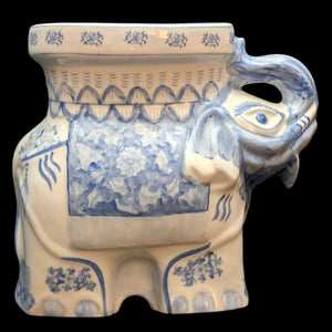 Vintage Blue & White Porcelain Elephant Stool (Chinoiserie Style) – Hand-Painted Accent Table, c. 1960 🐘💙⚜️