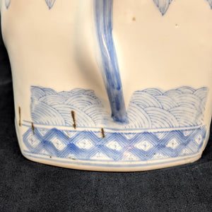 Vintage Blue & White Porcelain Elephant Stool (Chinoiserie Style) – Hand-Painted Accent Table, c. 1960 🐘💙⚜️