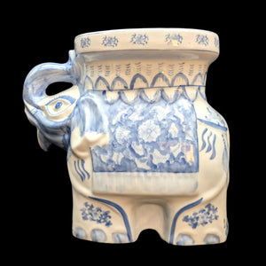 Vintage Blue & White Porcelain Elephant Stool (Chinoiserie Style) – Hand-Painted Accent Table, c. 1960 🐘💙⚜️
