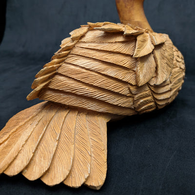 Handgeschnitzte Schwanenskulptur aus Holz von unbekanntem Hersteller (Volkskunst, SELTEN), ca. Anfang bis Mitte des 20. Jahrhunderts 🦢🪵✨
