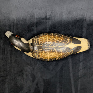 Vintage Hand-Painted Canada Goose Decoy by Wgio (Hand-Painted, Hunting), 1992 🦆🎨🌿