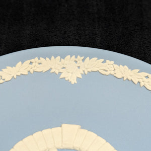 Wedgwood Jasperware Plate – "Lighthouse Arch" Motif, Signed Master Potter Inscription (England), c. 2004 ⚓️💎🇬🇧