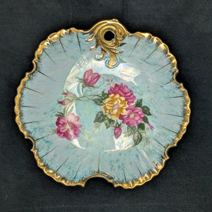 Antique Hand-Painted Nippon Dish – Iridescent Shell Form, Rose Motif & Gilt Handle (Japan), c. 1915 🌸👑🇯🇵