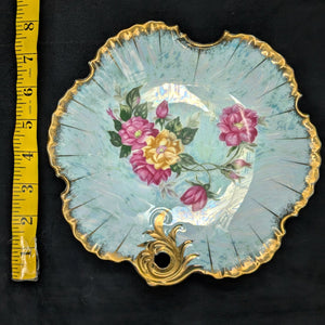 Antique Hand-Painted Nippon Dish – Iridescent Shell Form, Rose Motif & Gilt Handle (Japan), c. 1915 🌸👑🇯🇵