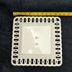 Royal Albert Pierced Platter – Old Country Roses, Perforated Edge (2002 Giftware), c. 2002 🌹👑