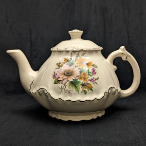 English Earthenware Teapot by K L (Staffordshire Earthenware), Circa 1920 ☕️🇬🇧⚜️