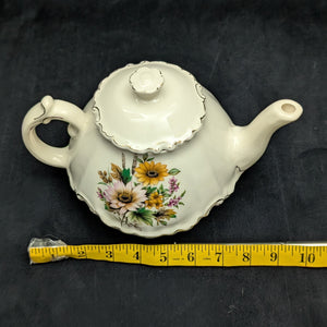 English Earthenware Teapot by K L (Staffordshire Earthenware), Circa 1920 ☕️🇬🇧⚜️