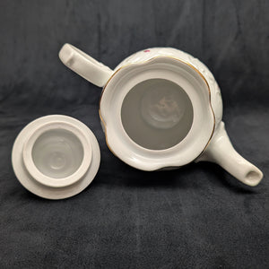 Wawel Fine Porcelain Teapot (Pink Rose Swag and Rococo Revival Molded Body), Circa 1970s 🇵🇱🌹⚜️