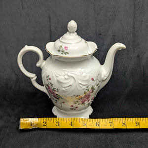 Wawel Fine Porcelain Teapot (Pink Rose Swag and Rococo Revival Molded Body), Circa 1970s 🇵🇱🌹⚜️